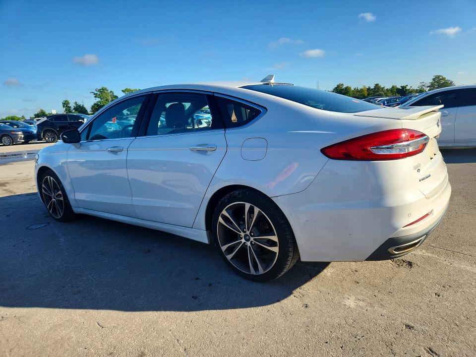 Photo 2 from auction – 2019 FORD FUSION with VIN 3FA6P0K91KR217518