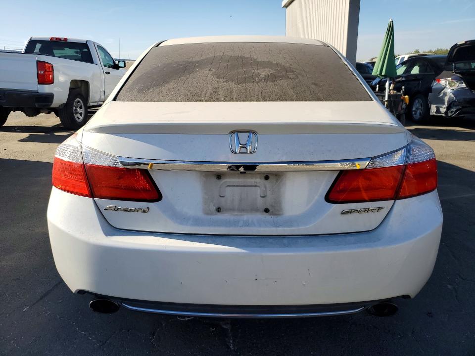 Photo 6 from auction – 2014 HONDA ACCORD with VIN 1HGCR2F56EA140882