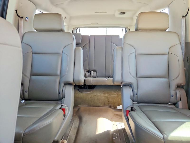 Photo 10 from auction – 2016 CHEVROLET SUBURBAN with VIN 1GNSKHKC1GR302046