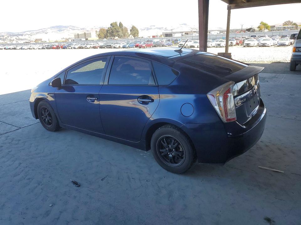 Photo 2 from auction – 2013 TOYOTA PRIUS with VIN JTDKN3DU0D0351540
