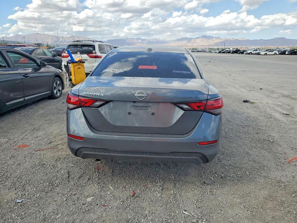 Снимка 6 от търг – 2025 NISSAN SENTRA с VIN 3N1AB8CVXSY213280