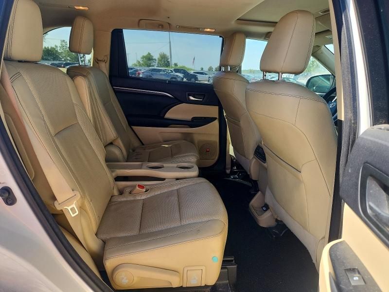 Снимка 11 от търг – 2015 TOYOTA HIGHLANDER с VIN 5TDDKRFH6FS145997