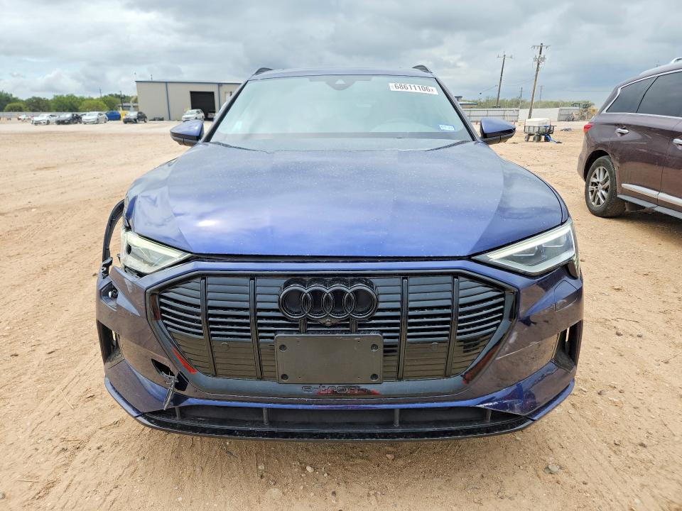 Снимка 5 от търг – 2022 AUDI E-TRON с VIN WA1AAAGE0NB034681