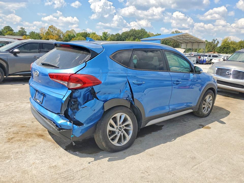 Photo 3 from auction – 2018 HYUNDAI TUCSON with VIN KM8J33A45JU647661