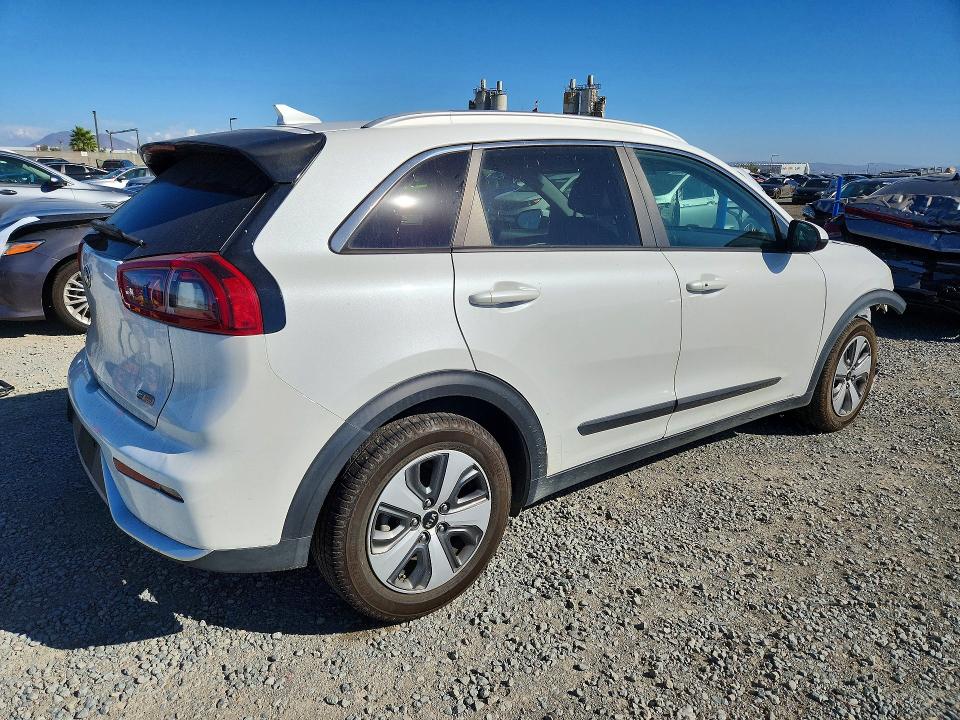 Photo 3 from auction – 2019 KIA NIRO with VIN KNDCB3LC8K5337746
