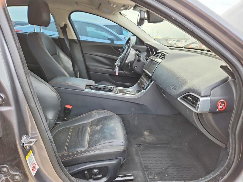 Photo 7 from auction – 2017 JAGUAR XE with VIN SAJAK4BV0HCP16245