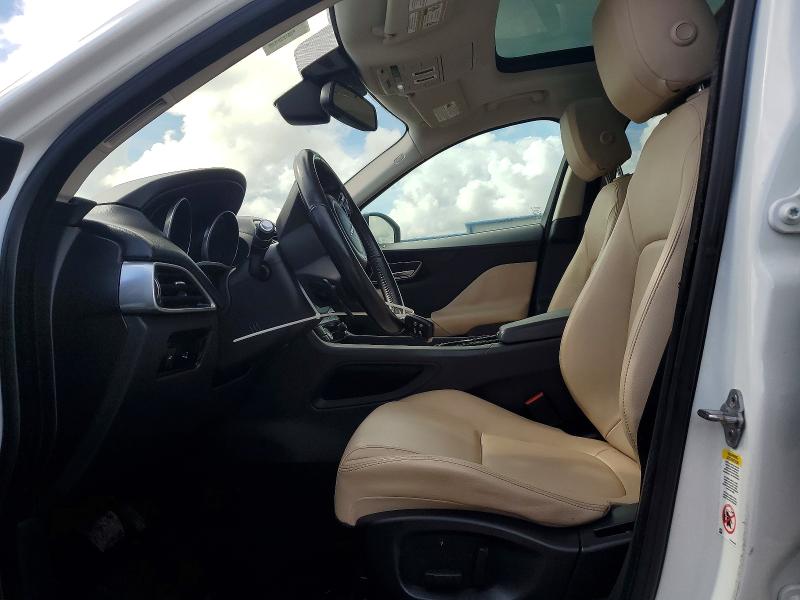 Photo 7 from auction – 2017 JAGUAR F-PACE with VIN SADCJ2BV4HA067080