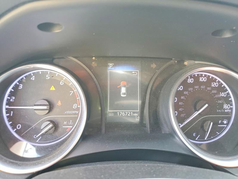 Снимка 9 от търг – 2018 TOYOTA CAMRY с VIN 4T1B11HK2JU602891