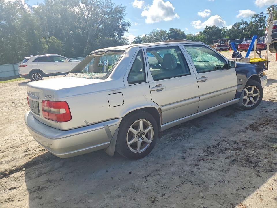 Photo 3 from auction – 2000 VOLVO S70 with VIN YV1LS61J5Y2639146