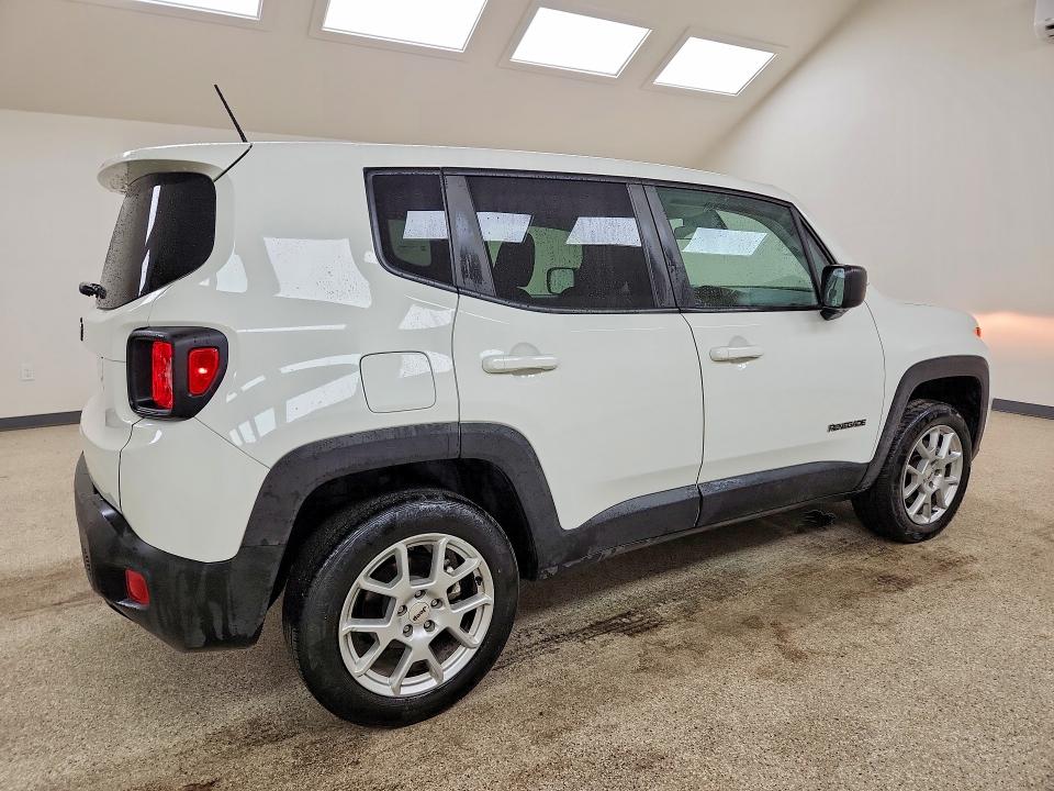 Photo 3 from auction – 2023 JEEP RENEGADE with VIN ZACNJDB1XPPP69624