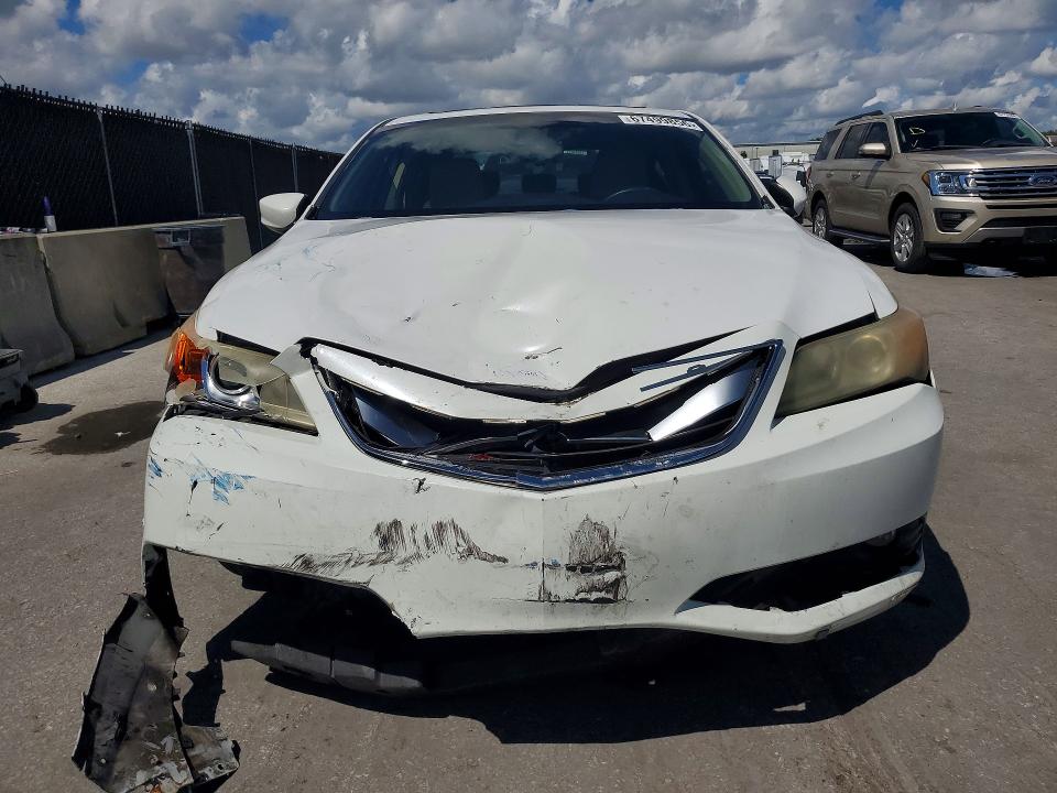Photo 5 from auction – 2013 ACURA ILX with VIN 19VDE1F56DE019282