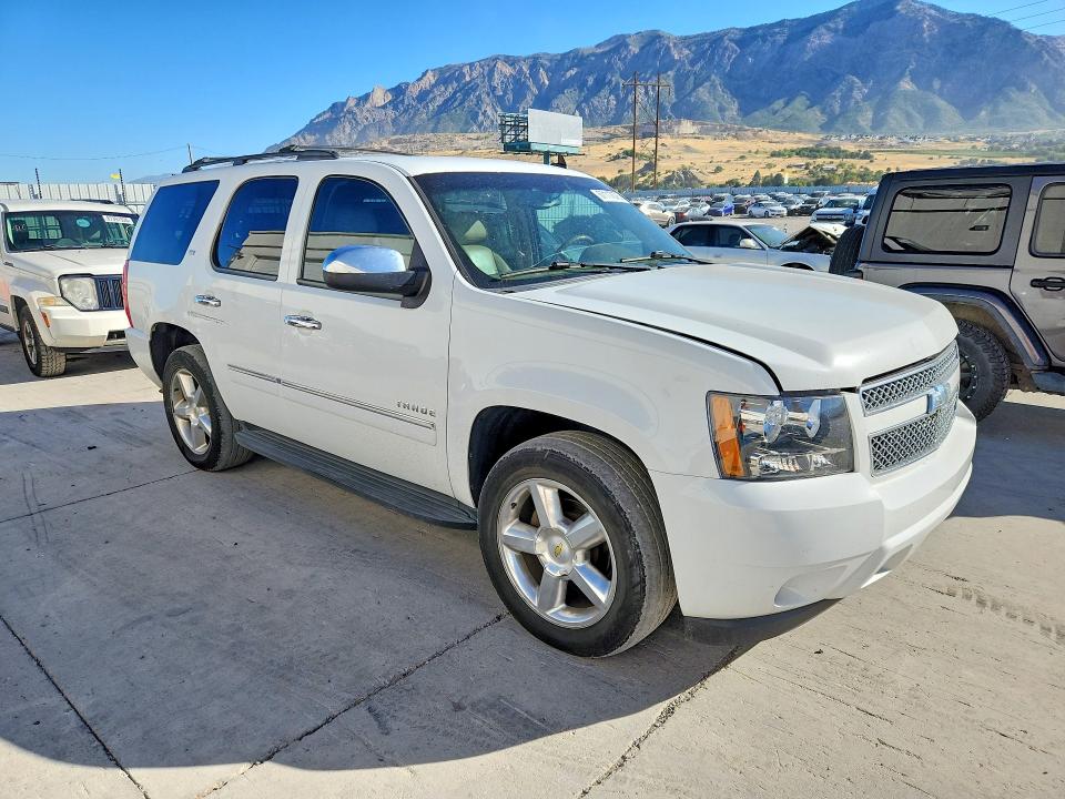 Photo 4 from auction – 2010 CHEVROLET TAHOE with VIN 1GNUKCE04AR113623