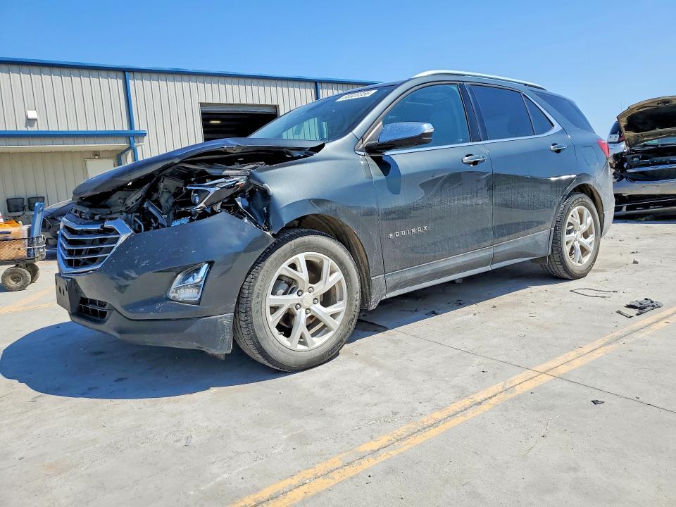 CHEVROLET EQUINOX 2018 with VIN 3GNAXPEU2JS636800 - Photo from auction