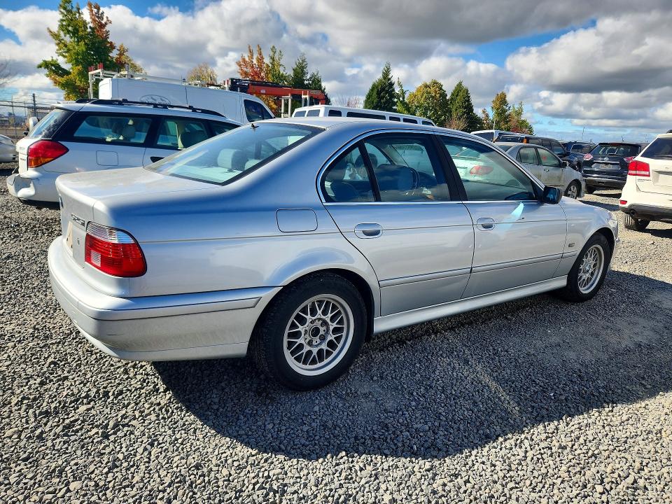 Foto 3 de la subasta – 2001 BMW 525 con VIN WBADT434X1GF56758