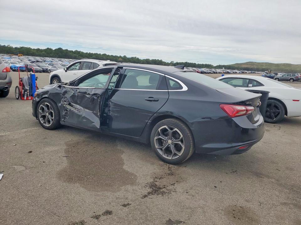 Photo 2 from auction – 2020 CHEVROLET MALIBU with VIN 1G1ZD5ST4LF104372