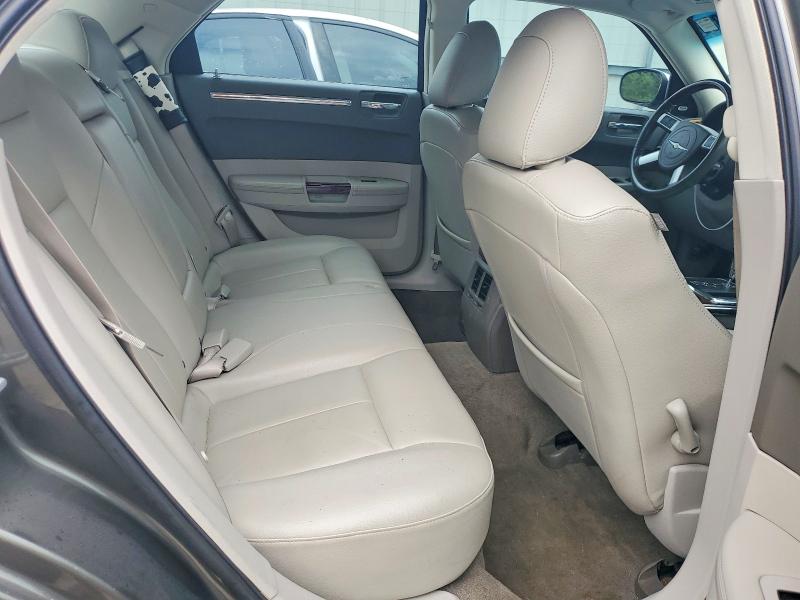 Photo 10 from auction – 2009 CHRYSLER 300 with VIN 2C3LK33V39H560947