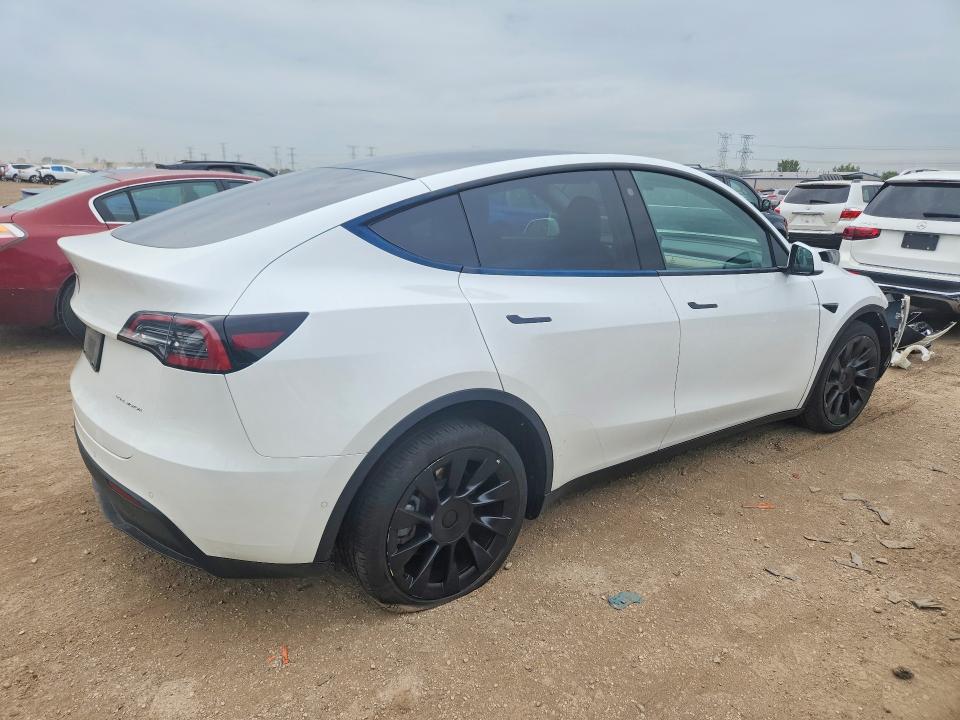 Foto 3 de la subasta – 2021 TESLA MODEL Y con VIN 5YJYGDEE0MF193817