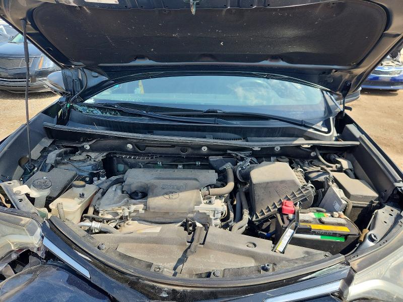 Zdjęcie 11 z aukcji – 2018 TOYOTA RAV4 z VIN 2T3BFREVXJW829557