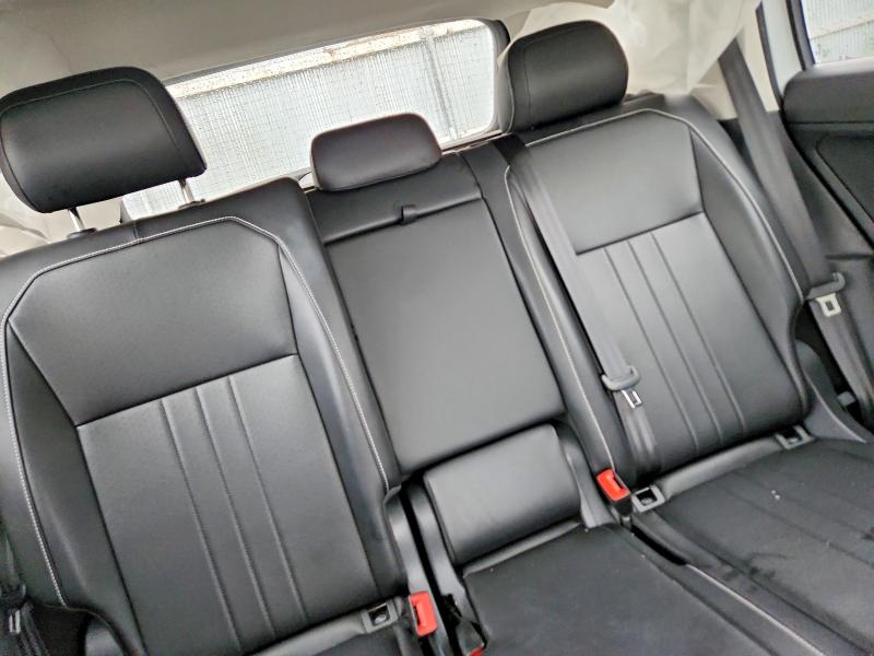 Photo 10 from auction – 2024 VOLKSWAGEN TIGUAN with VIN 3VVMB7AX8RM043772