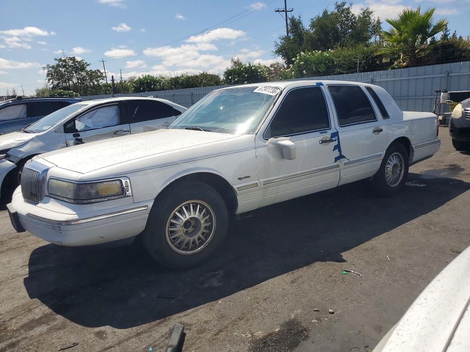 1997 LINCOLN TOWN CAR