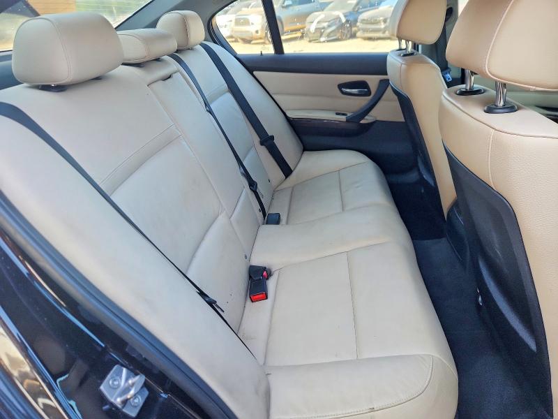 Photo 10 from auction – 2011 BMW 328 with VIN WBAPH7C52BE851355