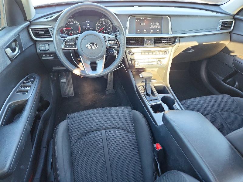 Photo 8 from auction – 2019 KIA OPTIMA with VIN 5XXGT4L31KG288180