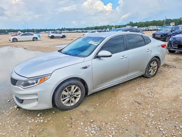KIA OPTIMA 2017 z numerem VIN KNAGT4L38H5150405 - Zdjęcie z aukcji