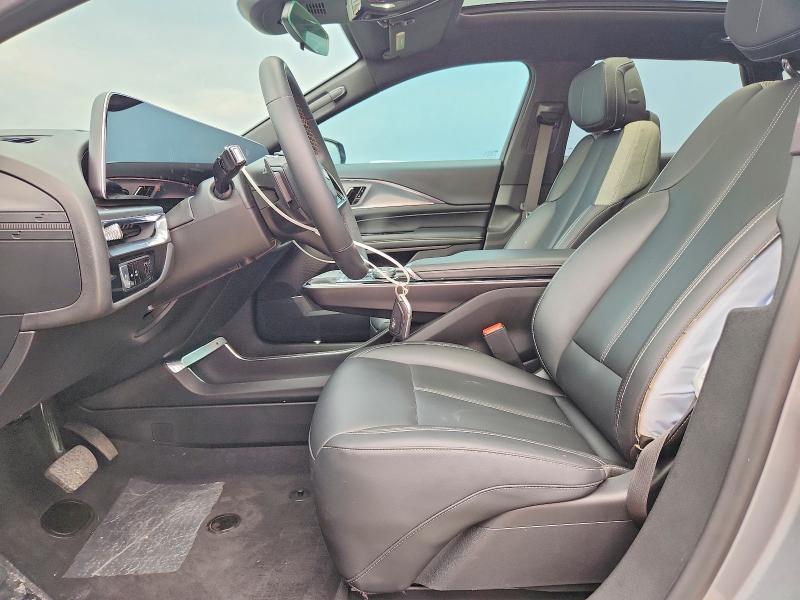 Photo 7 from auction – 2024 CADILLAC LYRIQ with VIN 1GYKPMRK5RZ104003