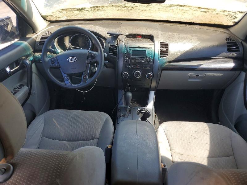 Photo 8 from auction – 2011 KIA SORENTO with VIN 5XYKT3A10BG023087