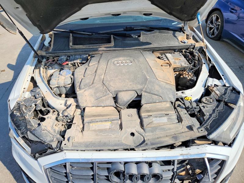 Снимка 12 от търг – 2020 AUDI Q7 с VIN WA1AXAF71LD002244