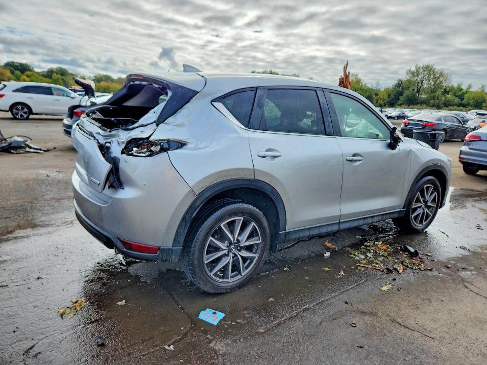 Foto 3 de la subasta – 2018 MAZDA CX-5 con VIN JM3KFBCM8J0435536