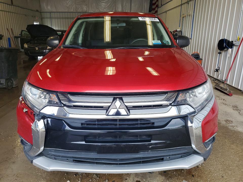 Photo 5 from auction – 2018 MITSUBISHI OUTLANDER with VIN JA4AZ3A33JZ036356