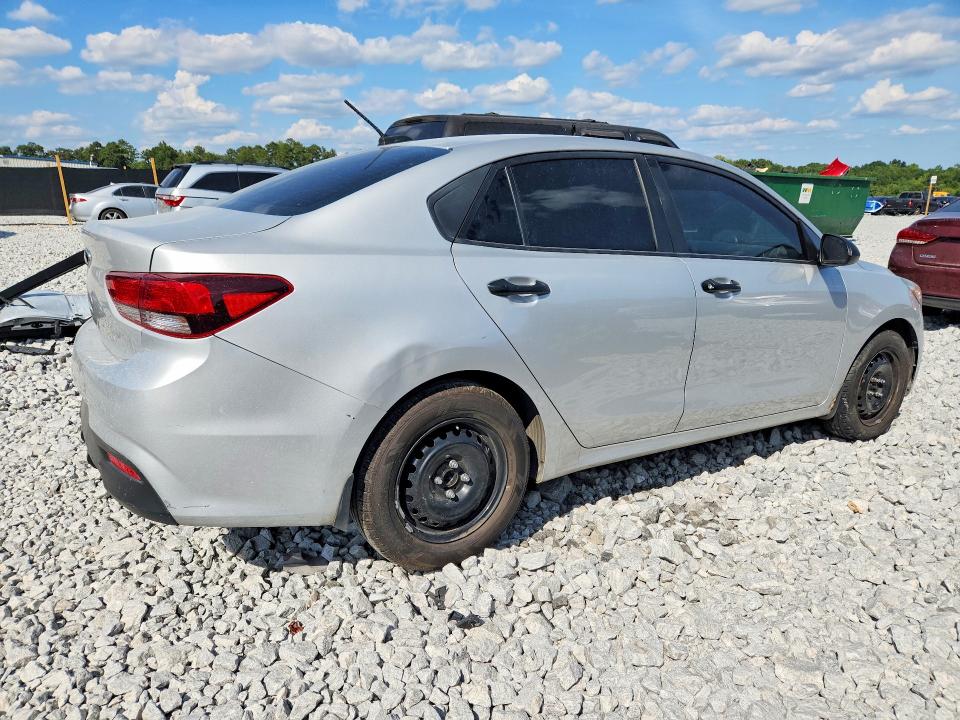 Photo 3 from auction – 2018 KIA RIO with VIN 3KPA24AB3JE083096