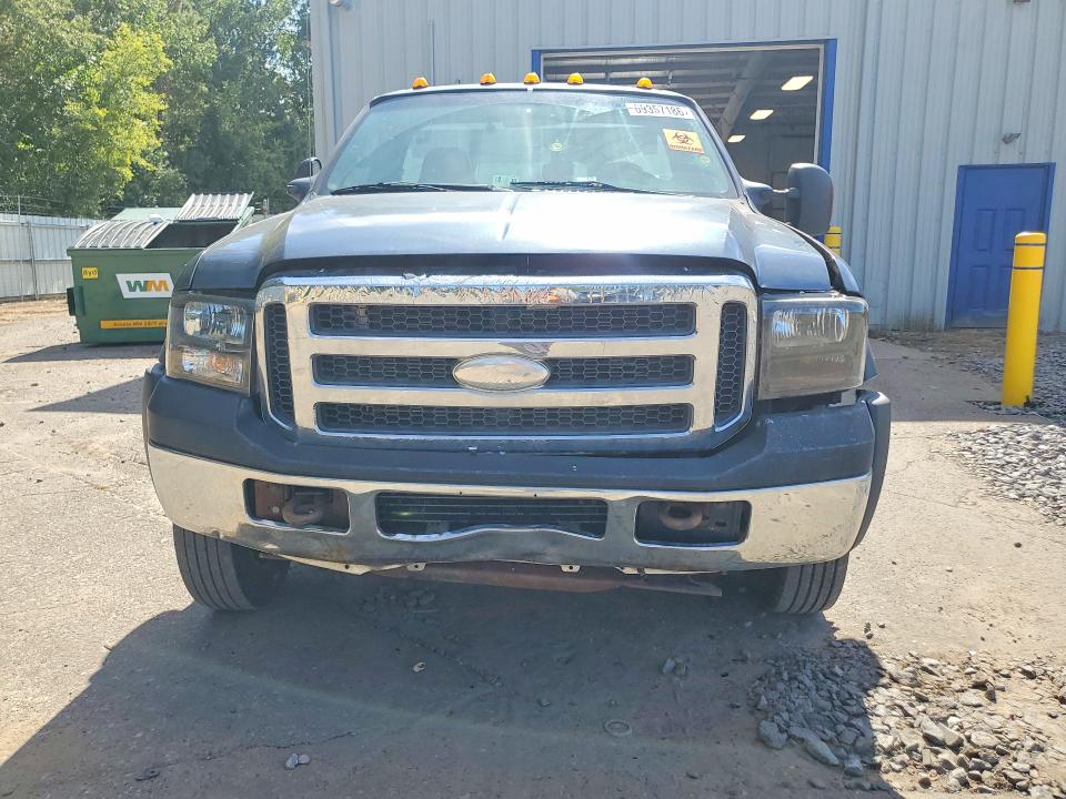 Photo 5 from auction – 2006 FORD F550 with VIN 1FDAF56P46EC50160