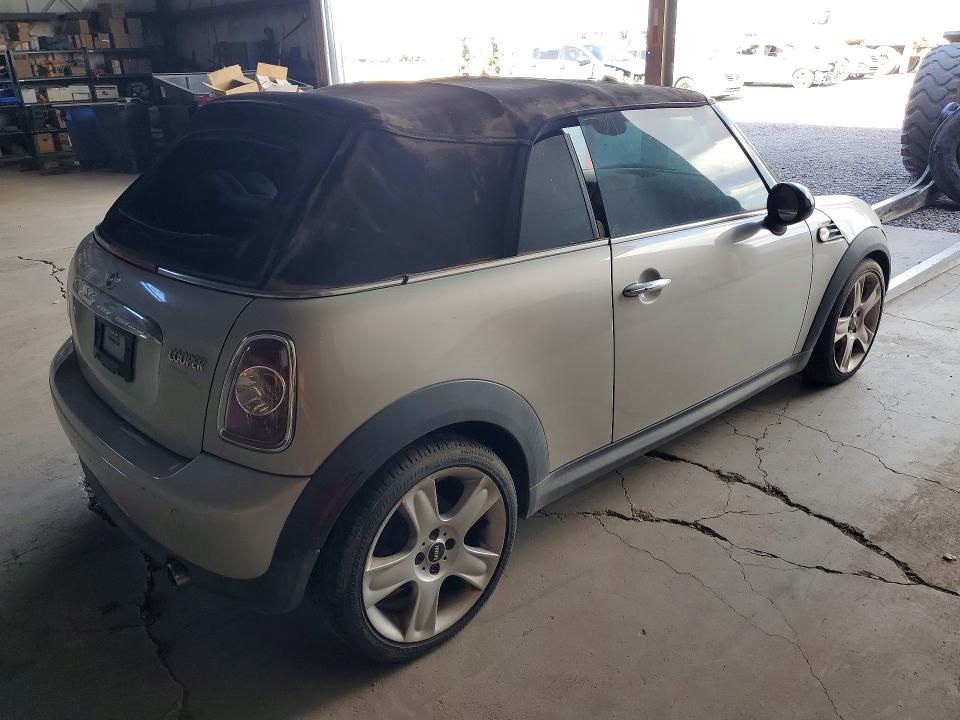 Photo 3 from auction – 2011 MINI COOPER with VIN WMWZN3C5XBTZ89277
