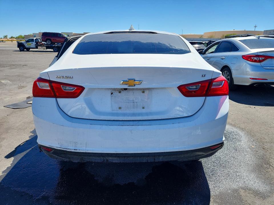 Photo 6 from auction – 2018 CHEVROLET MALIBU with VIN 1G1ZD5ST7JF266445