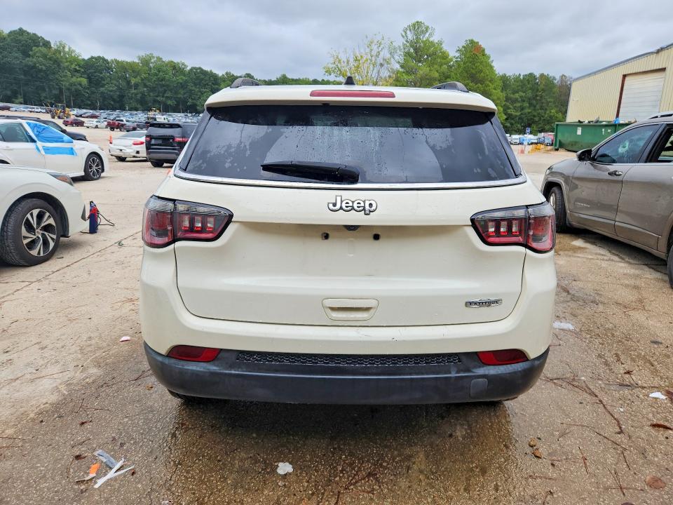 Foto 6 de la subasta – 2018 JEEP COMPASS con VIN 3C4NJCBB7JT487141