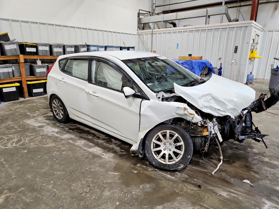 Photo 4 from auction – 2012 HYUNDAI ACCENT with VIN KMHCT5AE1CU044402