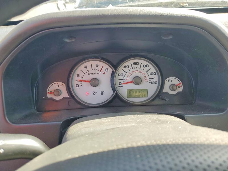 Снимка 9 от търг – 2005 FORD ESCAPE с VIN 1FMCU03155KC23034