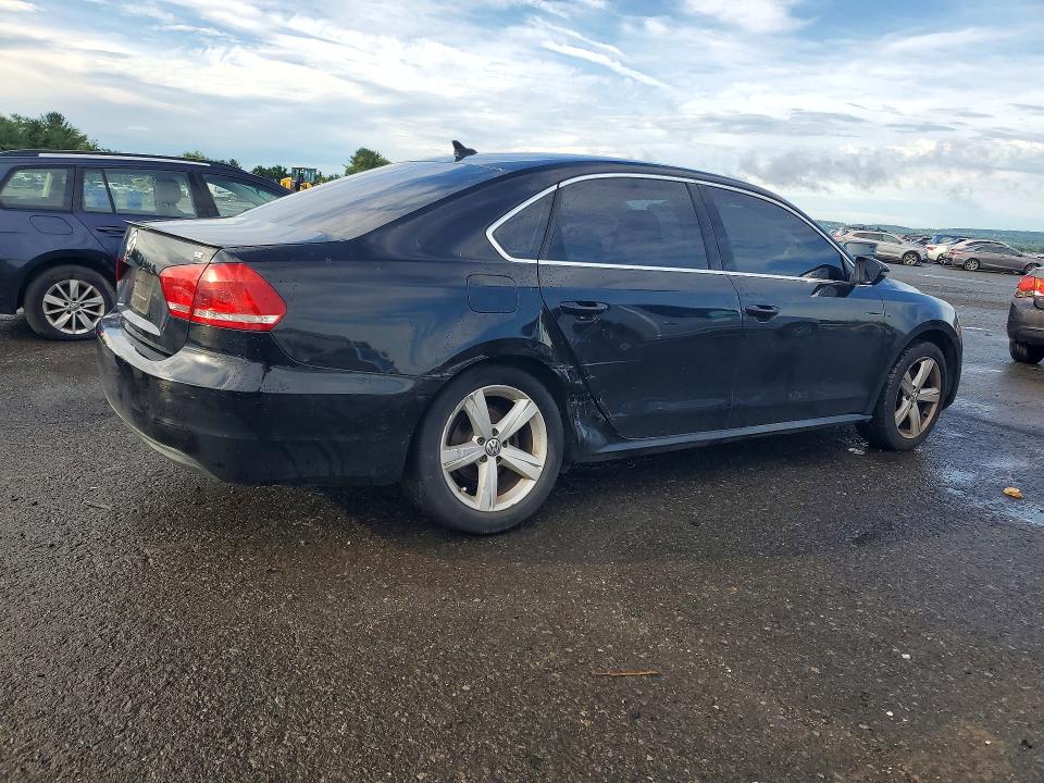 Photo 3 from auction – 2012 VOLKSWAGEN PASSAT with VIN 1VWBP7A34CC096026