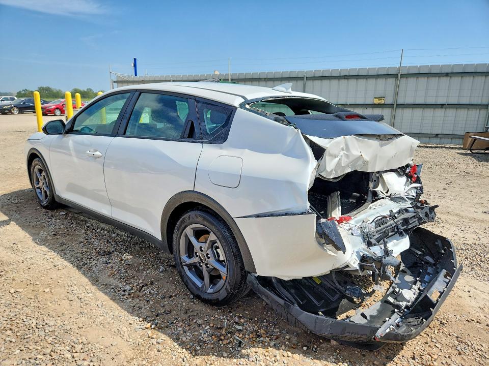 Photo 2 from auction – 2026 KIA K4 with VIN 3KPFT4DE1TE286113