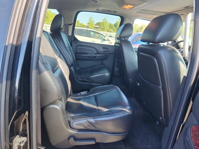 Photo 11 from auction – 2011 CADILLAC ESCALADE with VIN 1GYS4HEFXBR190455
