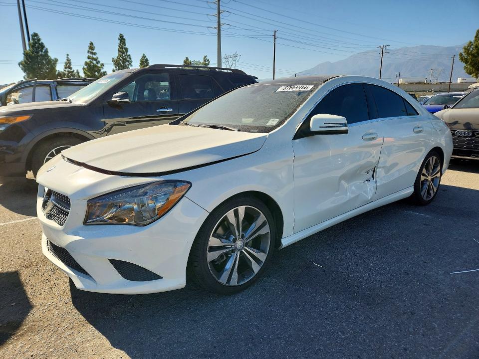 Снимка 1 от търг – 2014 MERCEDES-BENZ CLA с VIN WDDSJ4EB3EN140048