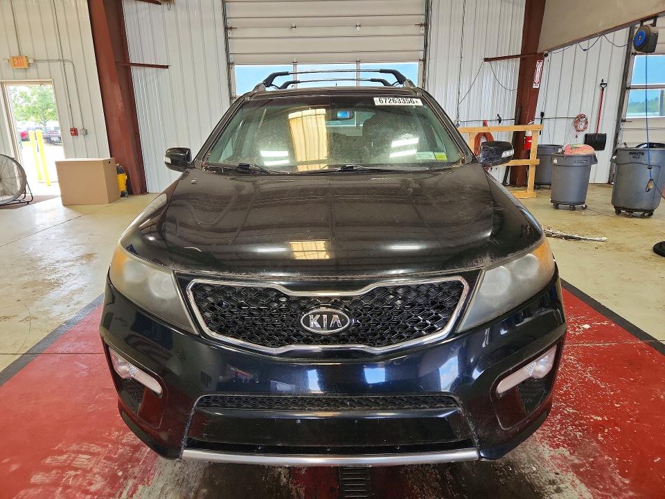 Photo 5 from auction – 2011 KIA SORENTO with VIN 5XYKWDA23BG160675