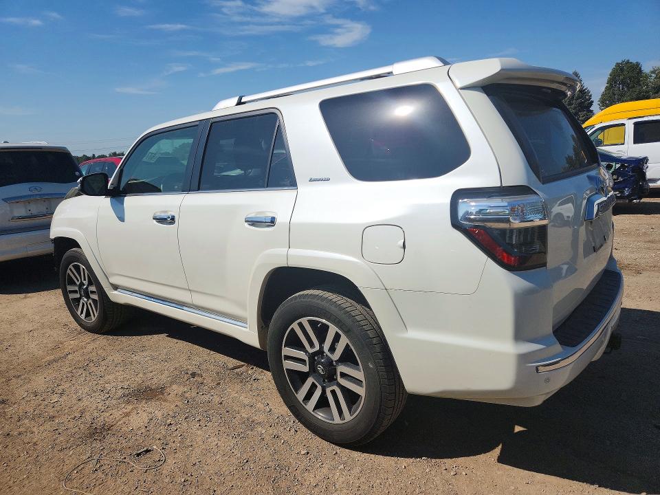 Photo 2 from auction – 2016 TOYOTA 4RUNNER with VIN JTEBU5JR0G5389397