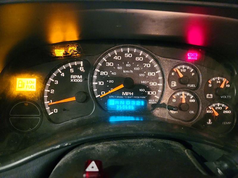Фото 9 с аукциона – 2001 CHEVROLET SILVERADO с VIN 2GCEK19T411103771