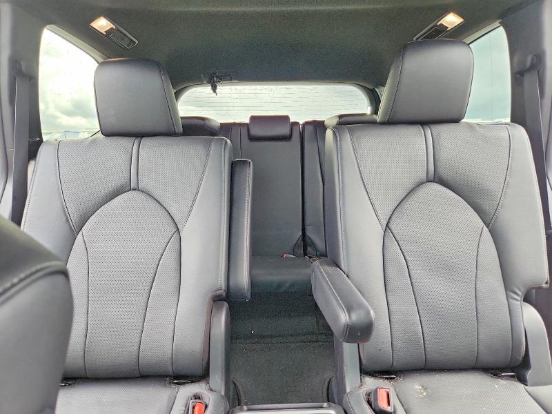 Снимка 10 от търг – 2026 TOYOTA GRAND HIGHLANDER HYBRID с VIN 5TDACAB52TS090845