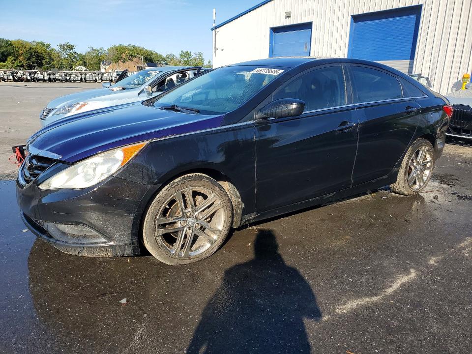 HYUNDAI SONATA 2011 с VIN 5NPEB4AC9BH272259 - Снимка от търг