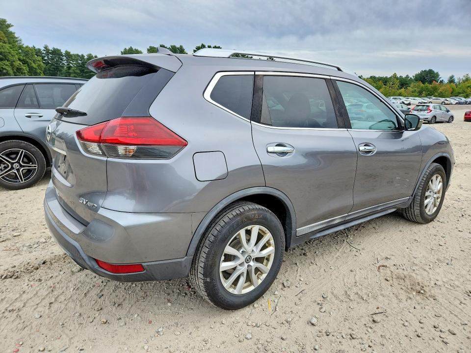 Photo 3 from auction – 2018 NISSAN ROGUE with VIN KNMAT2MV1JP590182