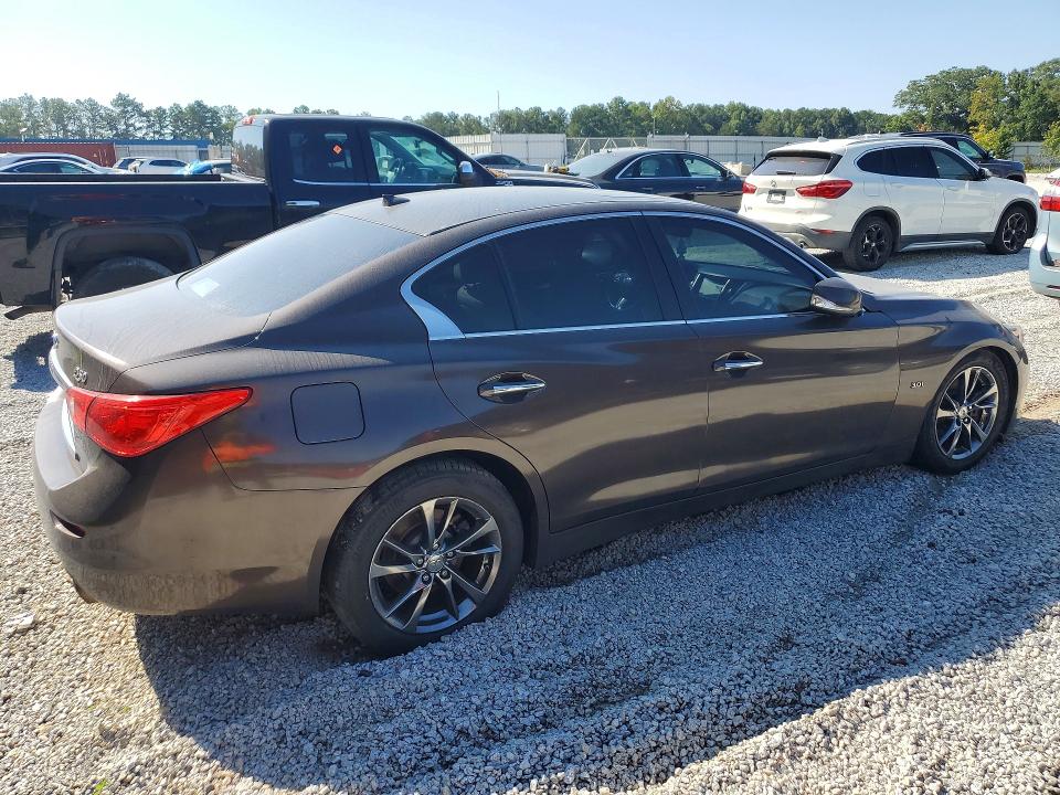 Photo 3 from auction – 2017 INFINITI Q50 with VIN JN1EV7AR5HM838979